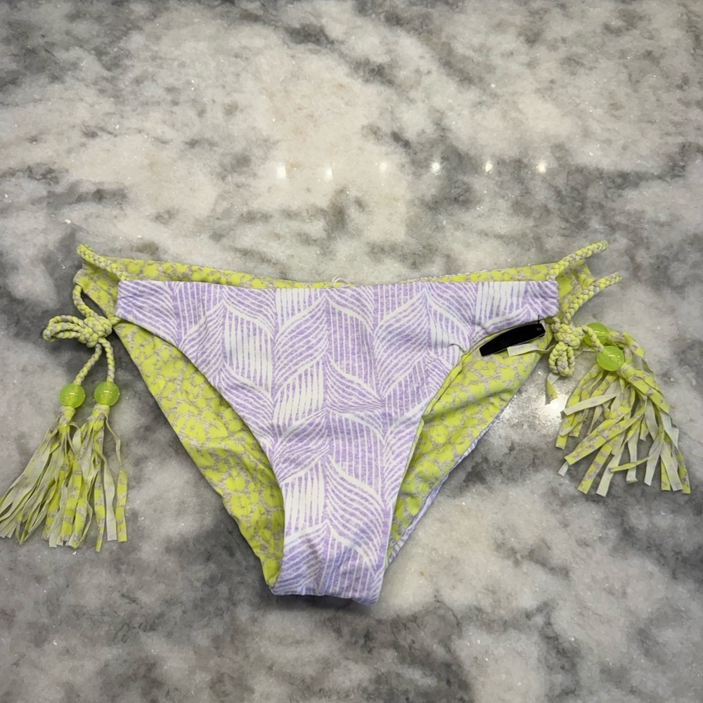 REVERSIBLE Victoria’s Secret Bottom Lime Lavender Tassel Beaded Euro Summer - Picture 2 of 4